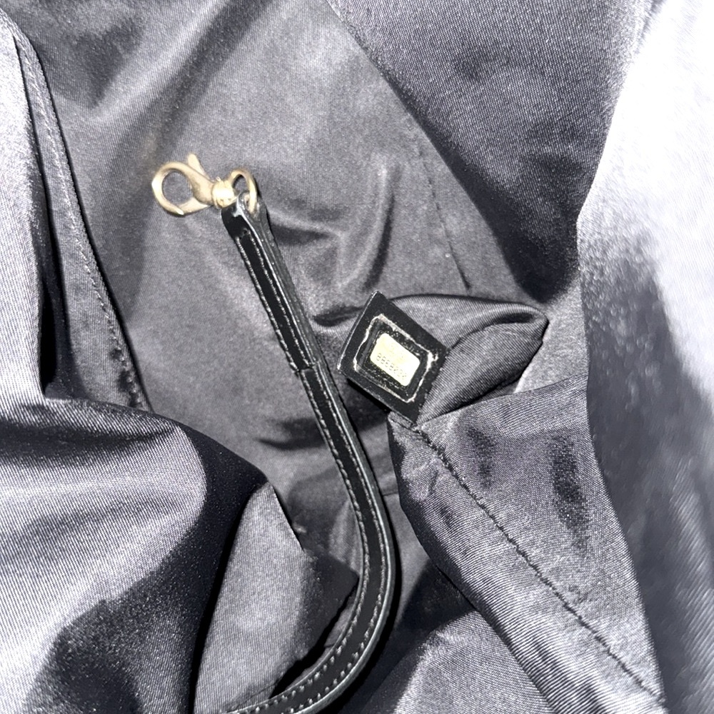 CHANEL BLACK RARELY - Picture 6 of 12